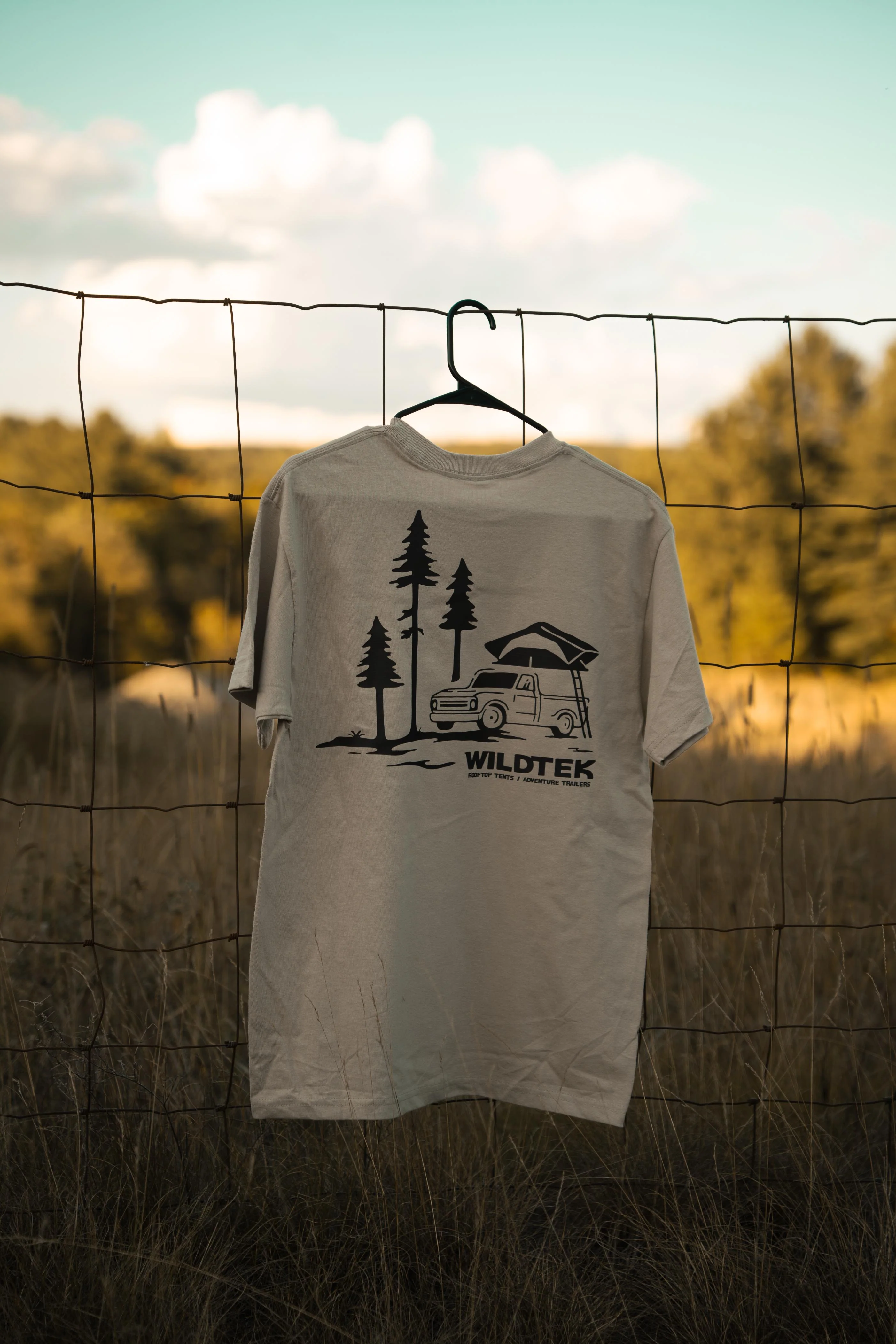 Le Outsider - T-Shirt - Image 3